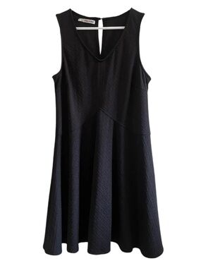 4/$20➡️  Maurices Black Sleeveless V-Neck Texture Dress – Plus Size 1X Good/Fair